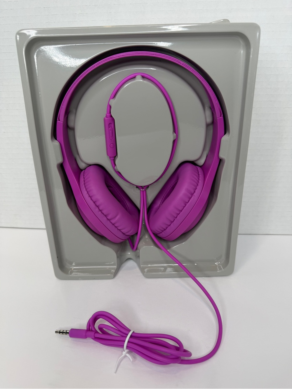 Wired on-Ear Headphones - Heyday Neon Violet